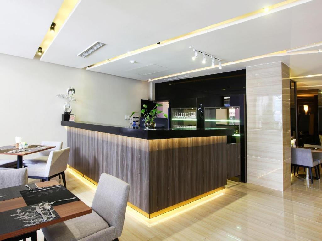 Lavender Boutique Hotel Ho Chi Minh City Exterior photo